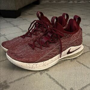 Nike Burgundy LeBron 15 Low Team Red Knit Basketball Sneakers